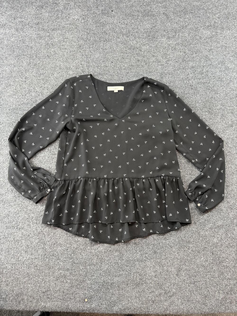 LOFT Blouse Womens XS Gray Celestial Print V Neck Long Sleeve Peplum Top